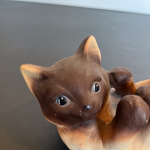 Ceramic Persian Kitten Figurine - Picture 5 of 8